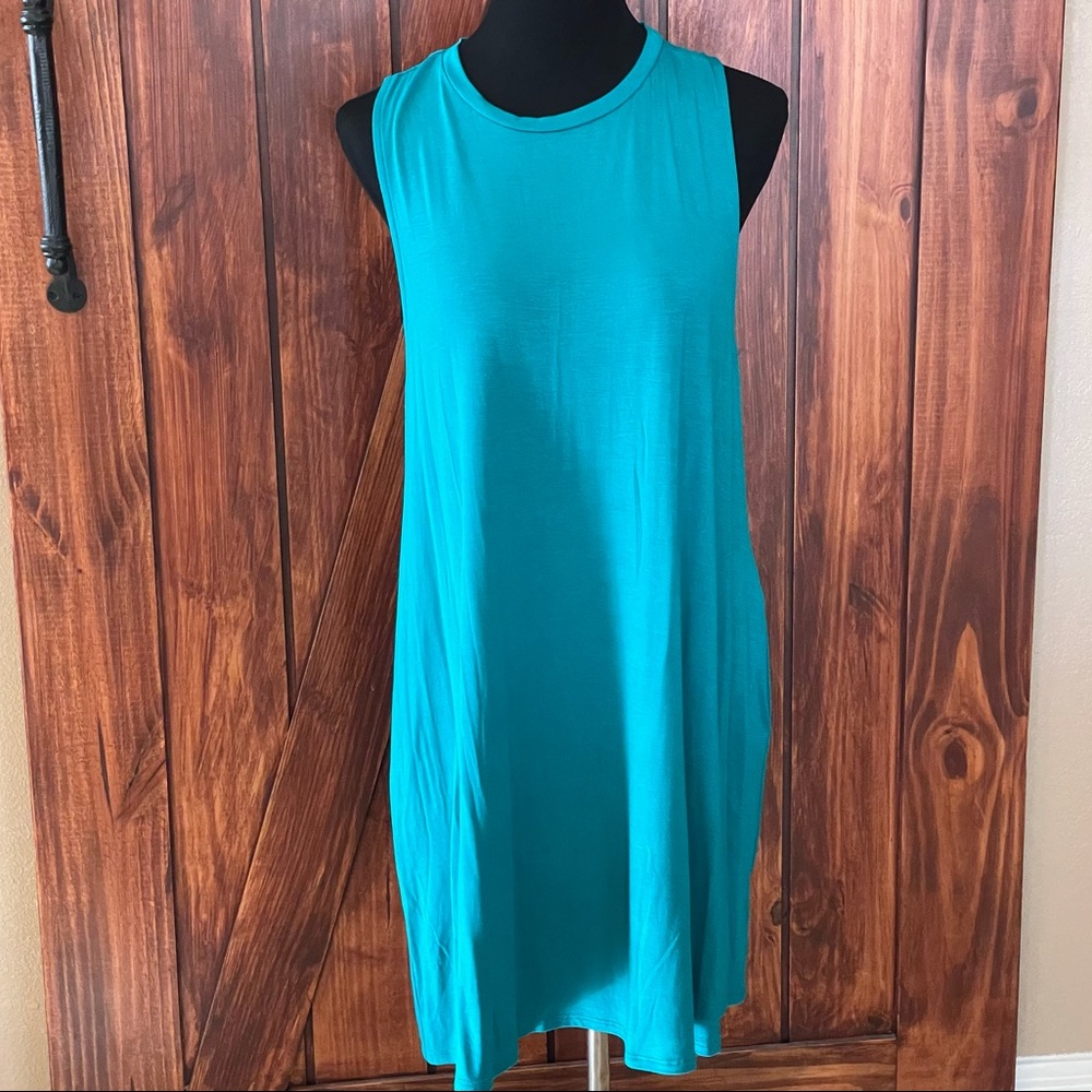 NWT Tunic Tank with Pockets Amelia James